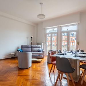 Appartement à 2 Chambres à Coucher