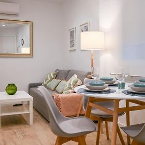 For You Rentals Apartamento Temporal Moderno En Acacias Con Excelente Ubicacion En El Centro De Madrid Pes57