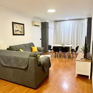 10 Minutos Centro Sevilla, Moderno Y Con Parking Gratis