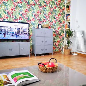 Spacious Apartment 50 Meters From The Metro