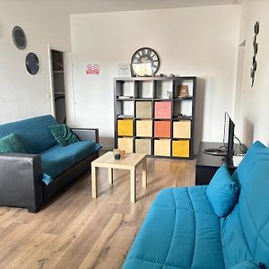 Appartement à 2 Chambres à Coucher
