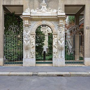 Appartement à 3 Chambres à Coucher