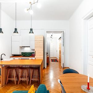 Appartement Familial à 2 Chambres à Coucher