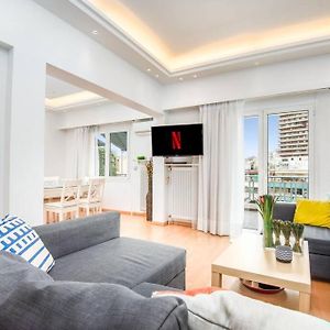 Modern Spacious Apt In Athens