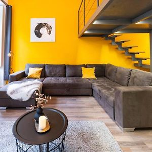 Appartement à 2 Chambres à Coucher