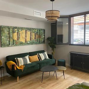 Appartement à 2 Chambres à Coucher
