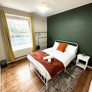 Appartement à 3 Chambres à Coucher