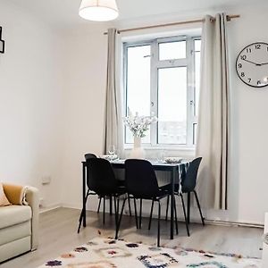 Appartement à 3 Chambres à Coucher