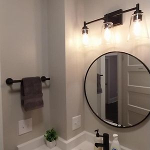 Homestay In Boston - Dorchester Fields Corner Area