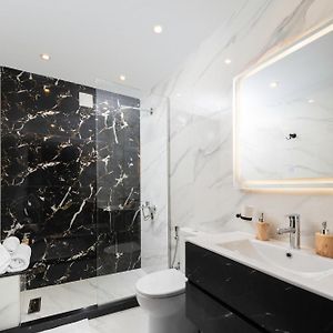 Chambre Standarde Lit Queen-Size