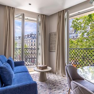 Appartement de Luxe à 2 Chambres à Coucher