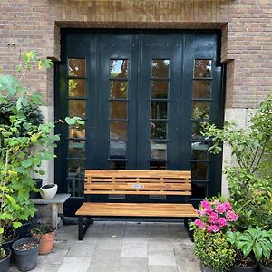 Garage Bnb