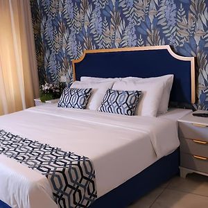 Suite à 2 Chambres à Coucher Lit King-Size