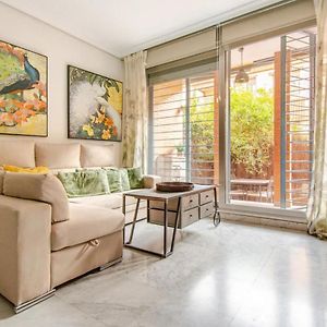 Appartement à 3 Chambres à Coucher