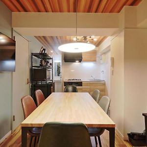 Appartement à 3 Chambres à Coucher