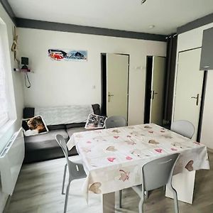 Appartement à 2 Chambres à Coucher