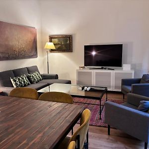 Appartement à 3 Chambres à Coucher
