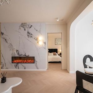 Appartement à 2 Chambres à Coucher