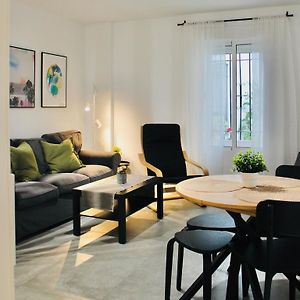 Appartement à 2 Chambres à Coucher
