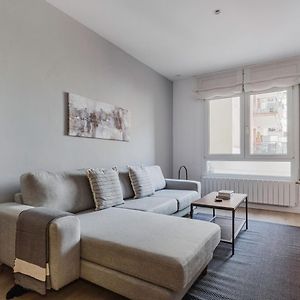 Appartement à 3 Chambres à Coucher