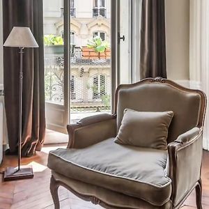Appartement de Luxe à 3 Chambres à Coucher