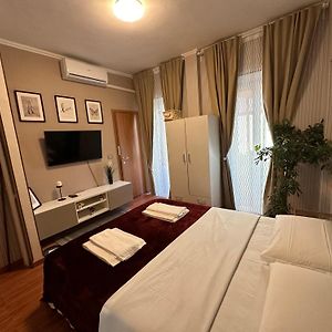 Pardis Guest house