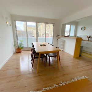 Appartement à 3 Chambres à Coucher