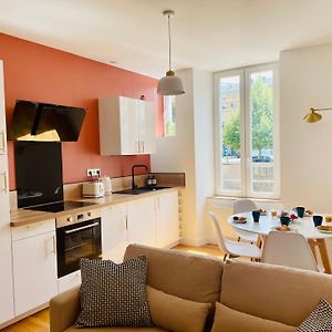 Appartement à 3 Chambres à Coucher
