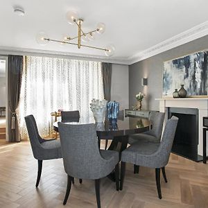 Appartement à 3 Chambres à Coucher