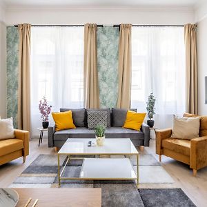 Appartement de Luxe à 4 Chambres à Coucher