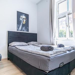 Appartement à 2 Chambres à Coucher