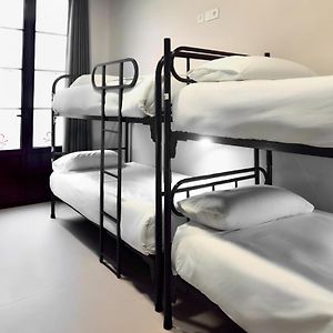 Chambre Juste Pour Femmes Dortoir