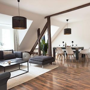 Appartement à 3 Chambres à Coucher