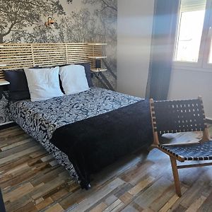 Appartement à 2 Chambres à Coucher