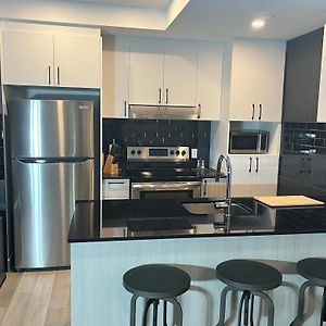 Joli Condo En Basse-Ville - Parking Gratuit 309357