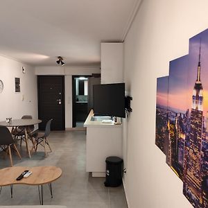Studio Stratos Modern Reno Apt Walk To Acropolis