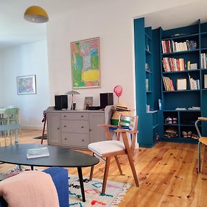 Appartement à 2 Chambres à Coucher