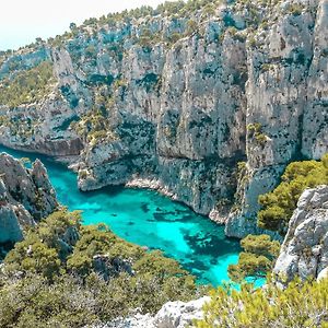 Adira Marseille Montgrand 2 Etoiles