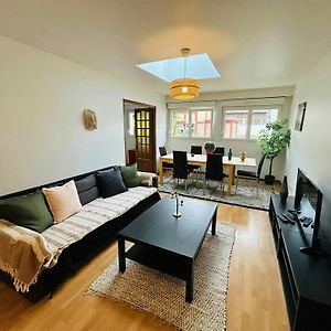 Appartement à 3 Chambres à Coucher