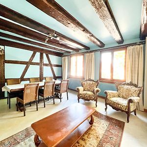 Appartement à 3 Chambres à Coucher