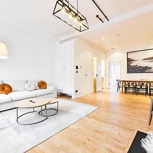 Appartement à 3 Chambres à Coucher