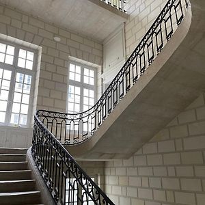 Appartement de Luxe à 2 Chambres à Coucher