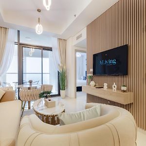 Stylish 2Br Plus Maid'S Room Aykon City Business Bay