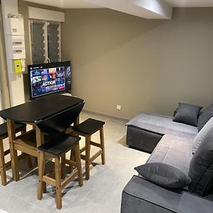 Appartement à 2 Chambres à Coucher