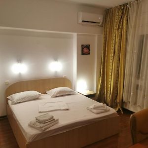 Appartement à 3 Chambres à Coucher
