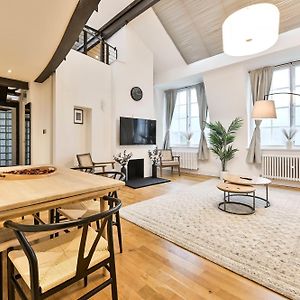 Appartement à 2 Chambres à Coucher