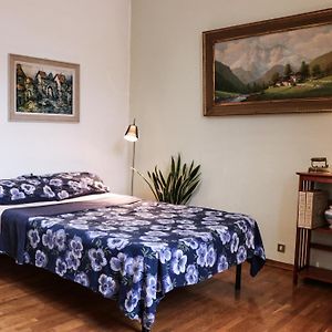 Lili House
