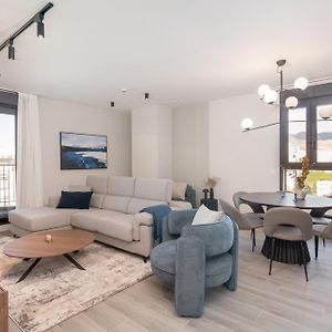 Appartement à 3 Chambres à Coucher