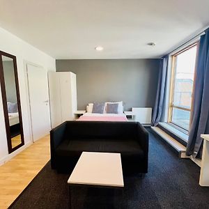 Stuhomes - Arundel House