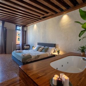 Appartement à 3 Chambres à Coucher